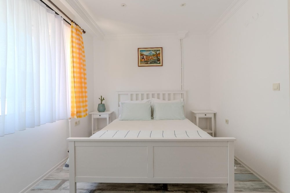 Morisi Pansiyon Karaburun