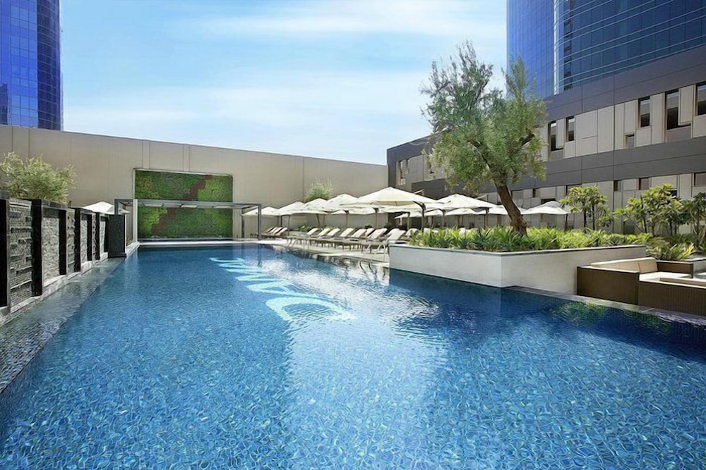 Damac Cour Jardin Pool & Gym Access
