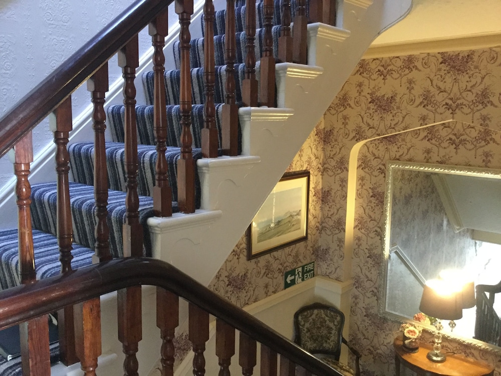 Plas Llwyd Guest House