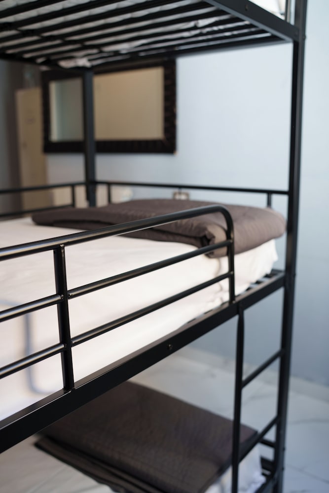 Lion University & Youth Hostel Milano