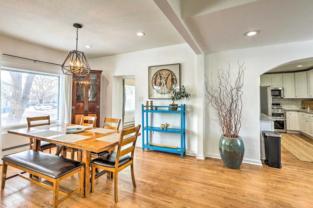 Denver Townhome: Great Distance to Downtown!