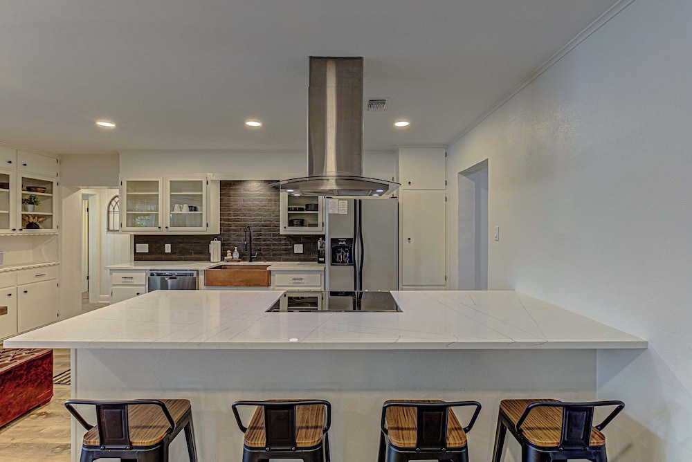 Triple L! Waterfront w/ Private Boat Dock!
