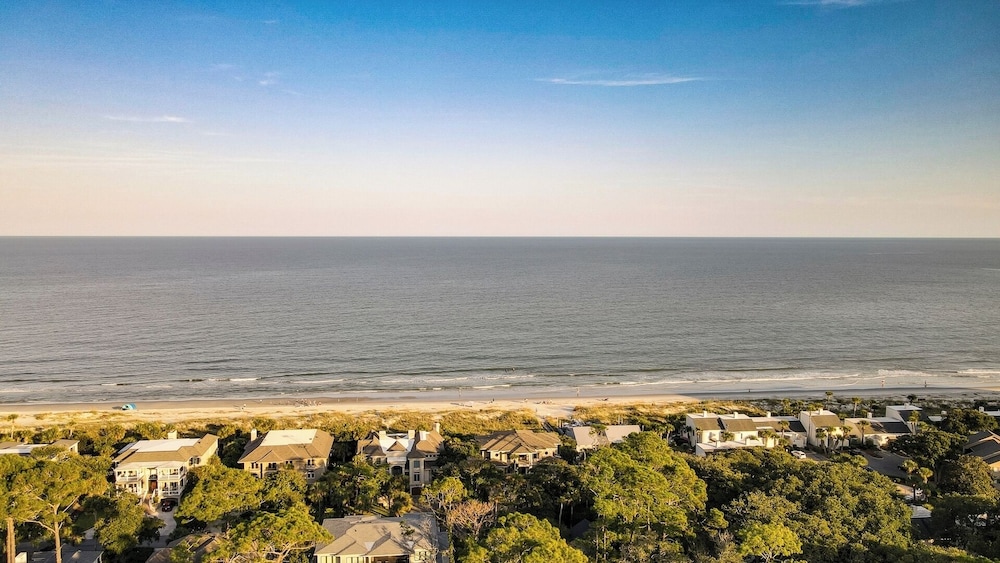 Hilton Head Retreat Gated Villa, Pets OK