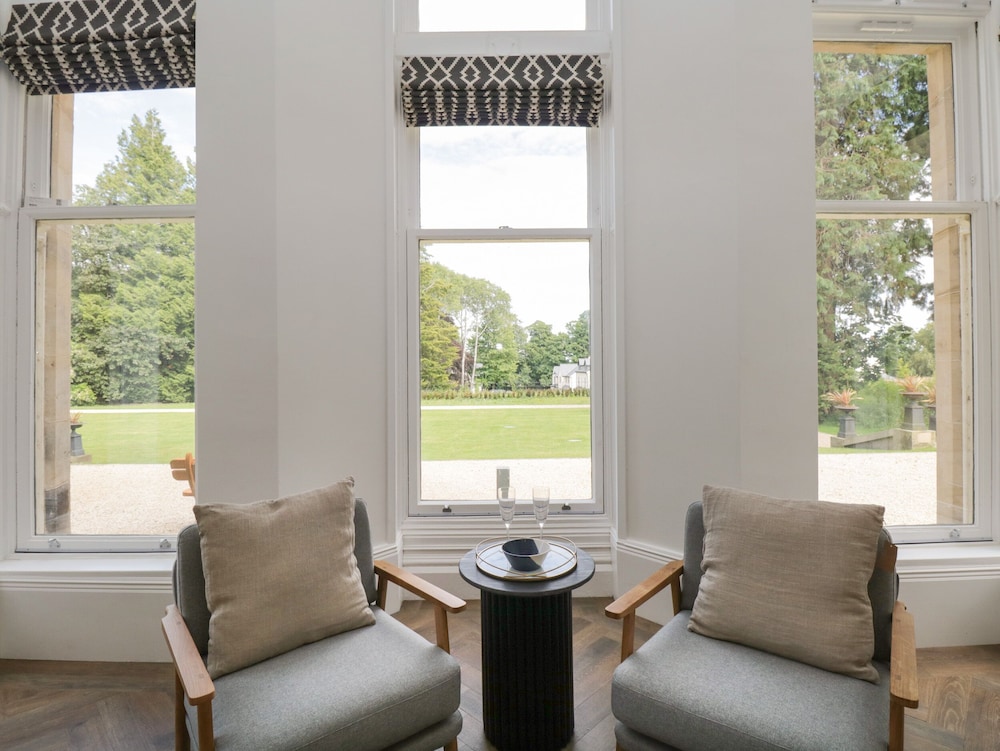 The Margaret Suite Stone Cross Mansion