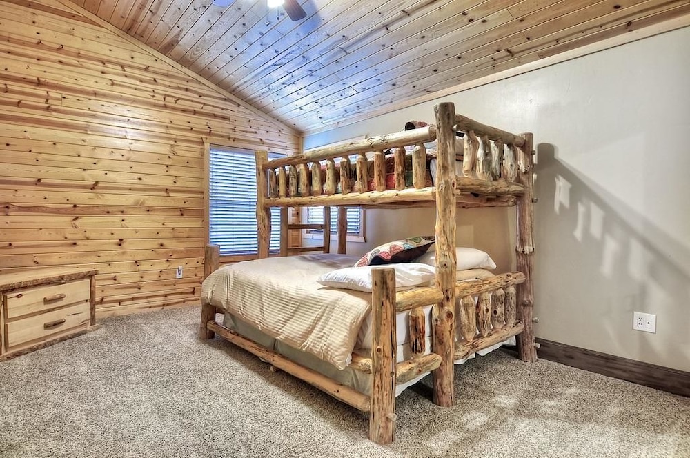 No 19 Luxury Village Retreat