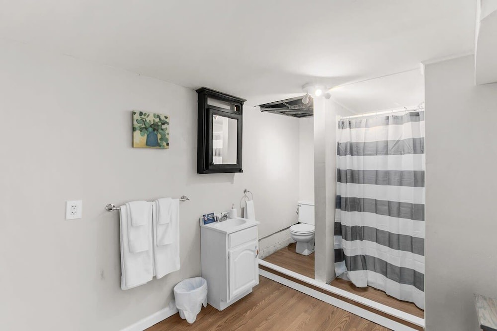 Broadmoor Bungalow - Both Units