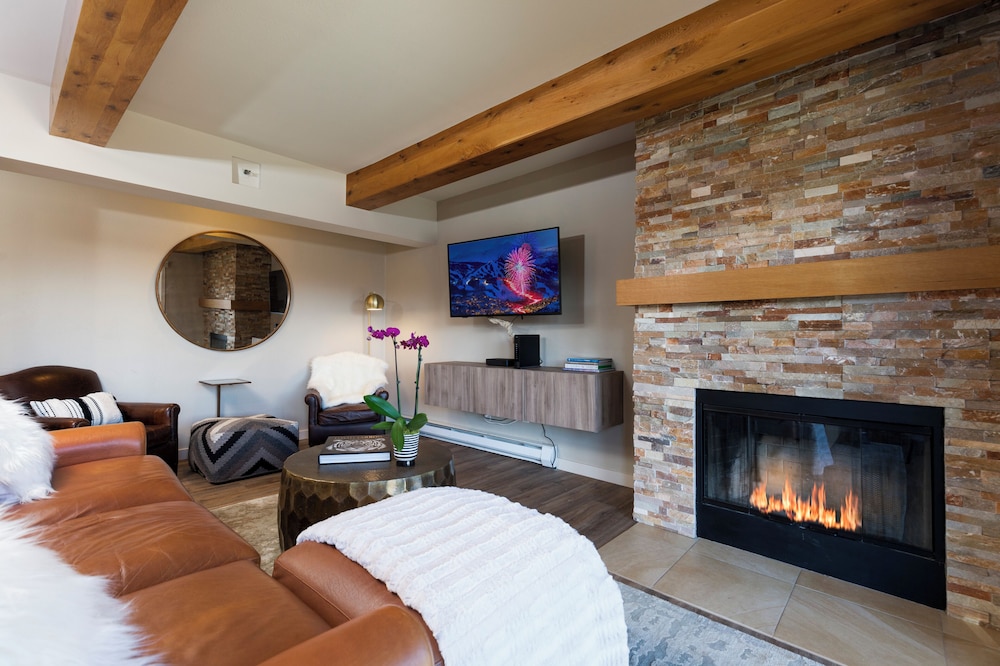 Snowmass Mountain by Snowmass Vacations