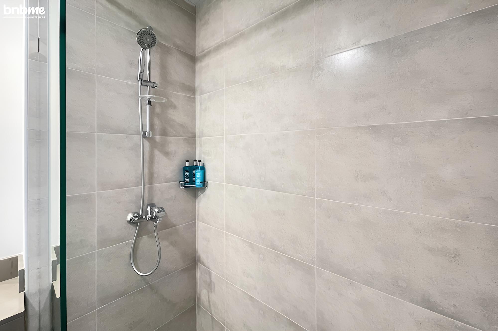 St-Bloom Tower B-807 by bnbme homes