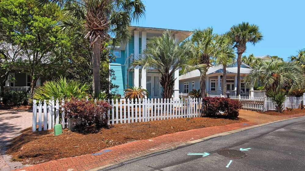 3BR Home in Seagrove Beach + Free Tickets: Bikes, Dolphin Cruise & More!