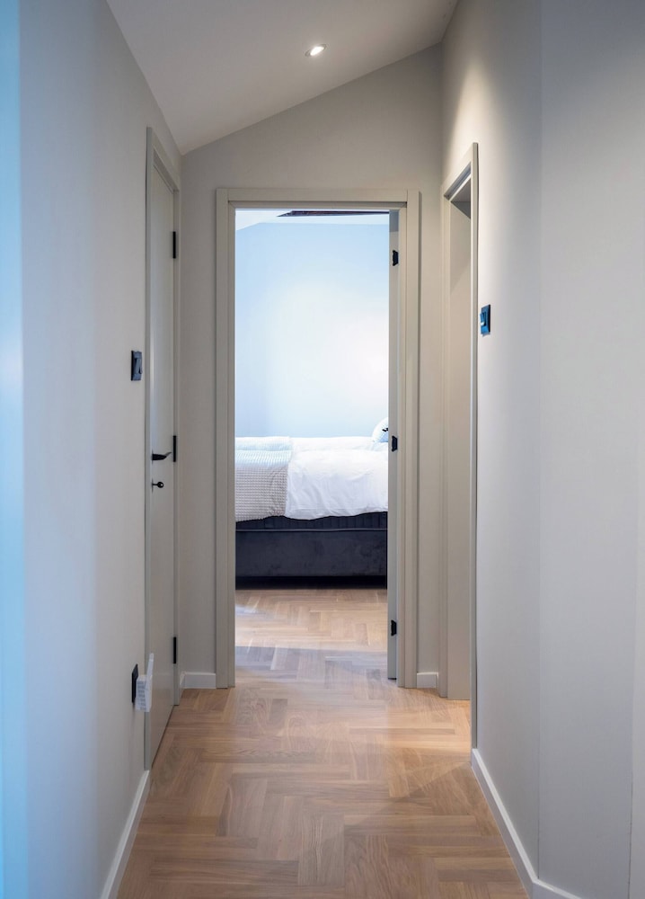 Residence Republic Square- Luxury at Top Location