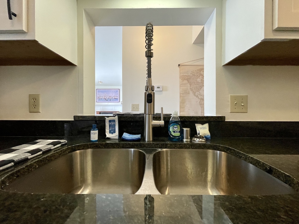 The Alex Furnished Rentals view 4