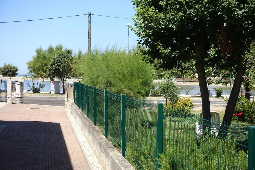 Photo 28