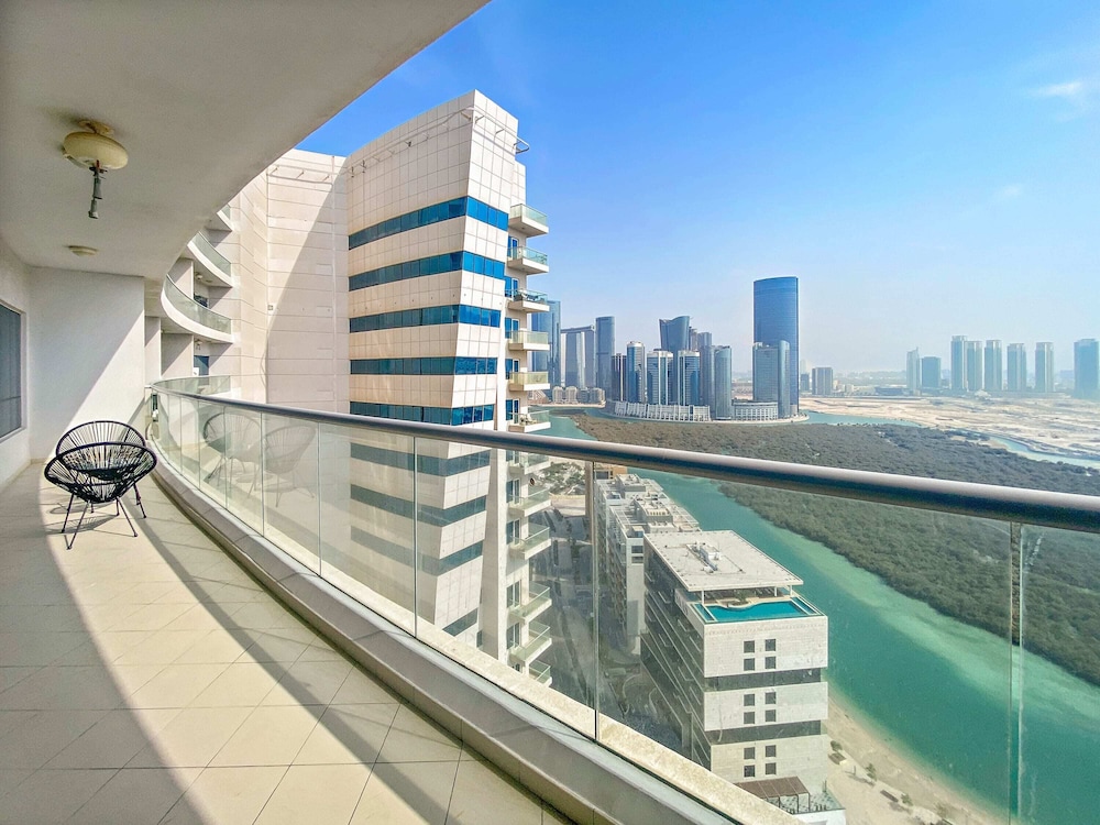 Silkhaus Modern Pad With Pool Gym Near Reem Park