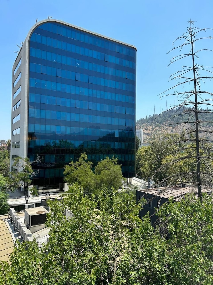 Orly Suites ll
