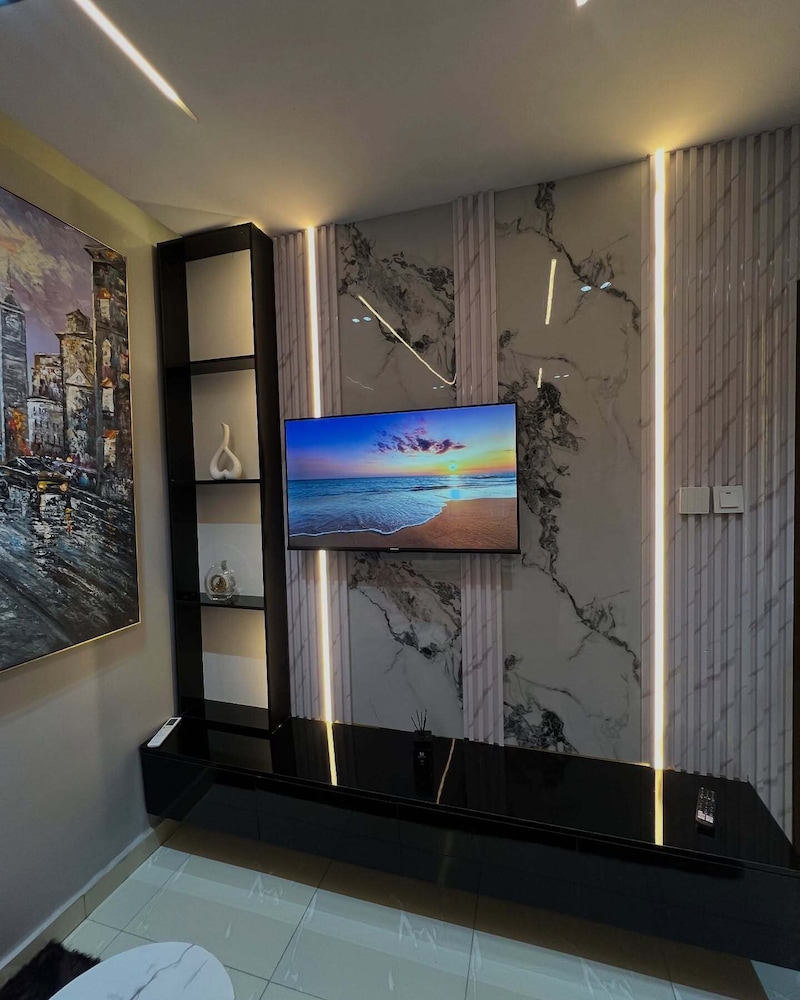 Maivan Luxury Apartment