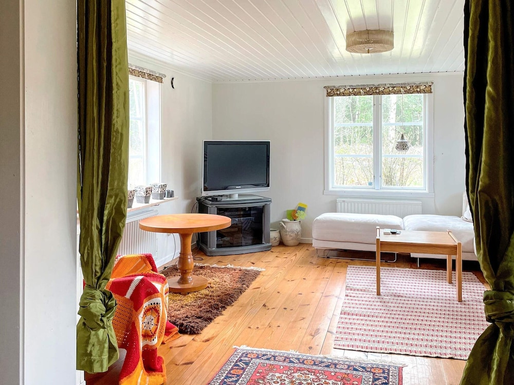 Peaceful Red House in Scenic Dalsland