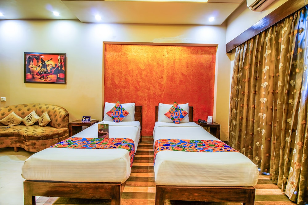 Noida Vacations - FabHotel Tavisha Villa - Property Image 7