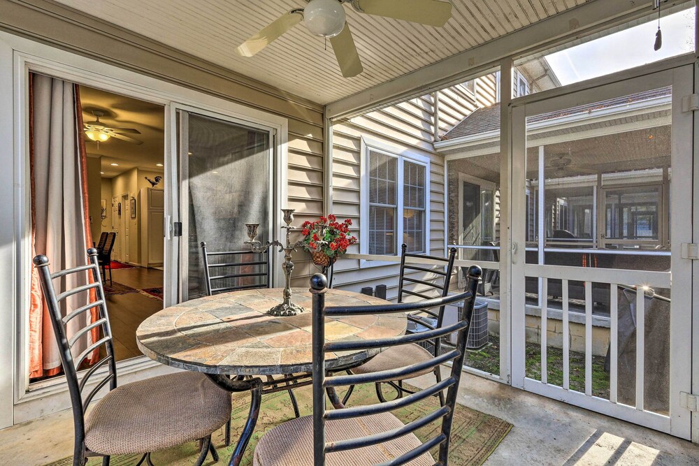 2 Mi to Ocean: Rehoboth Beach Townhome w/ Grill!