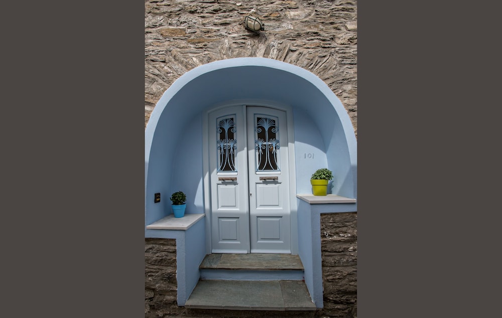 Cycladic Traditional Villa in Tinos! view 5