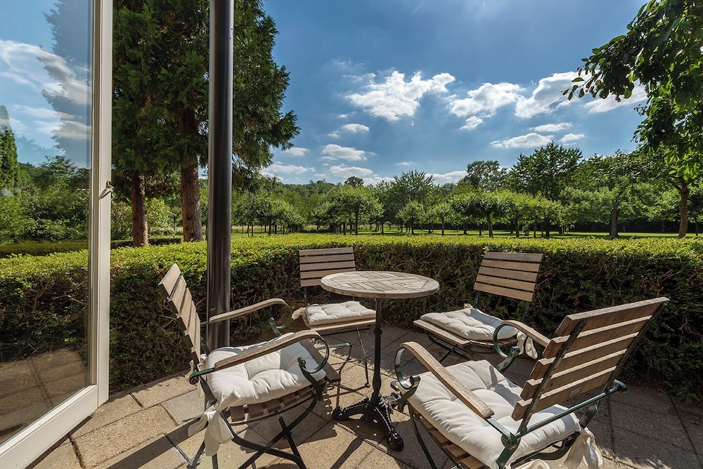 Corneli Residences Château St. Gerlach