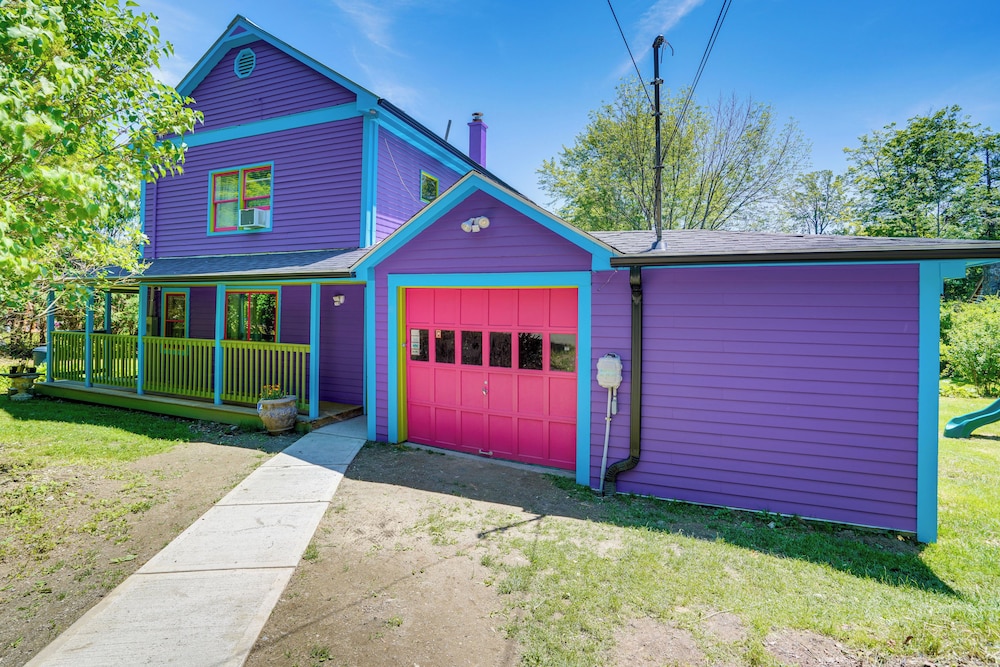 Family-friendly Richmond Cottage w/ Private Yard