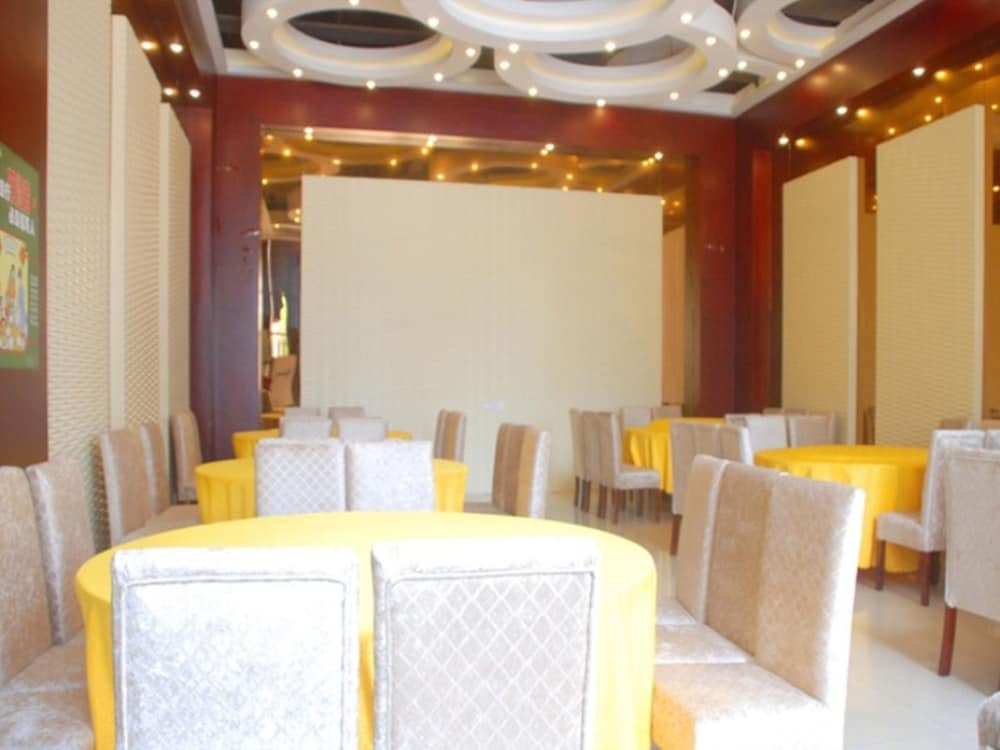 GreenTree Inn Chizhou Guichi District South Changjiang Road Express Hotel