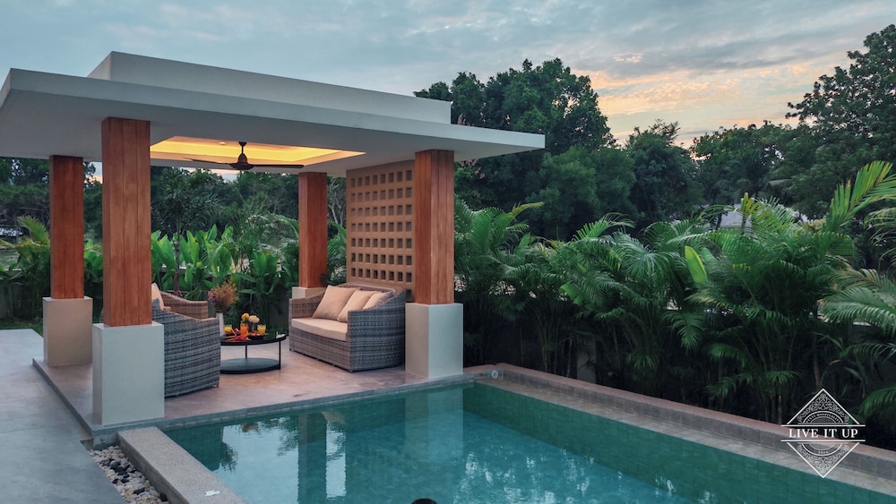 Santi Tara Villas