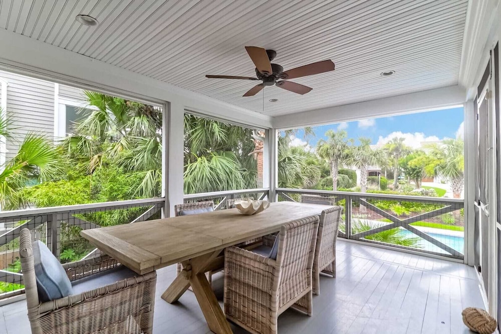 302 Charleston by Avantstay Stunning Private Pool