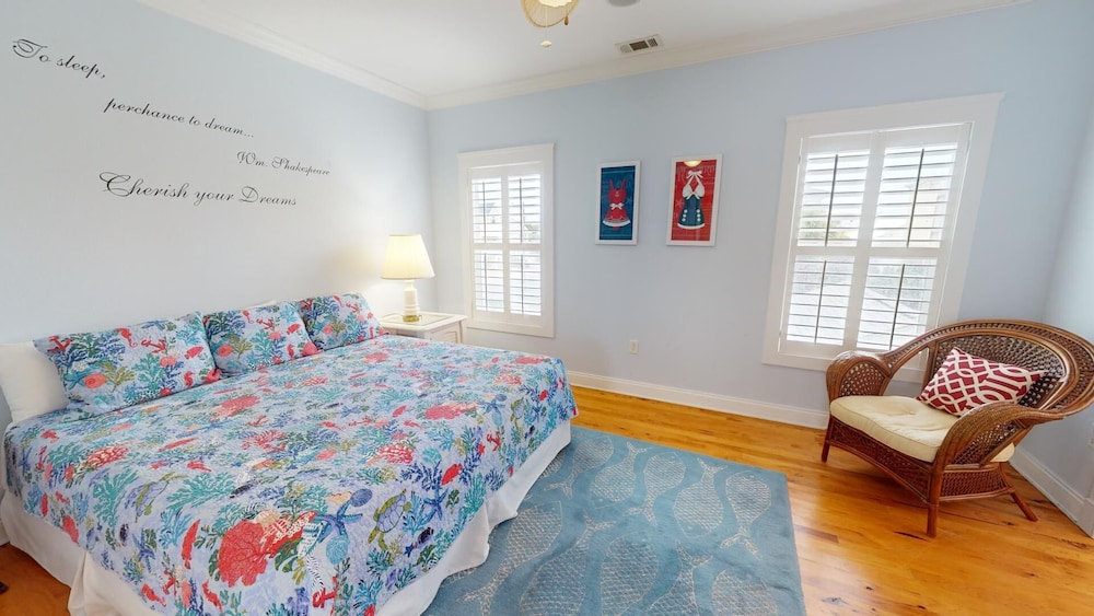 15 17th Street by Tybee Vacation Rentals