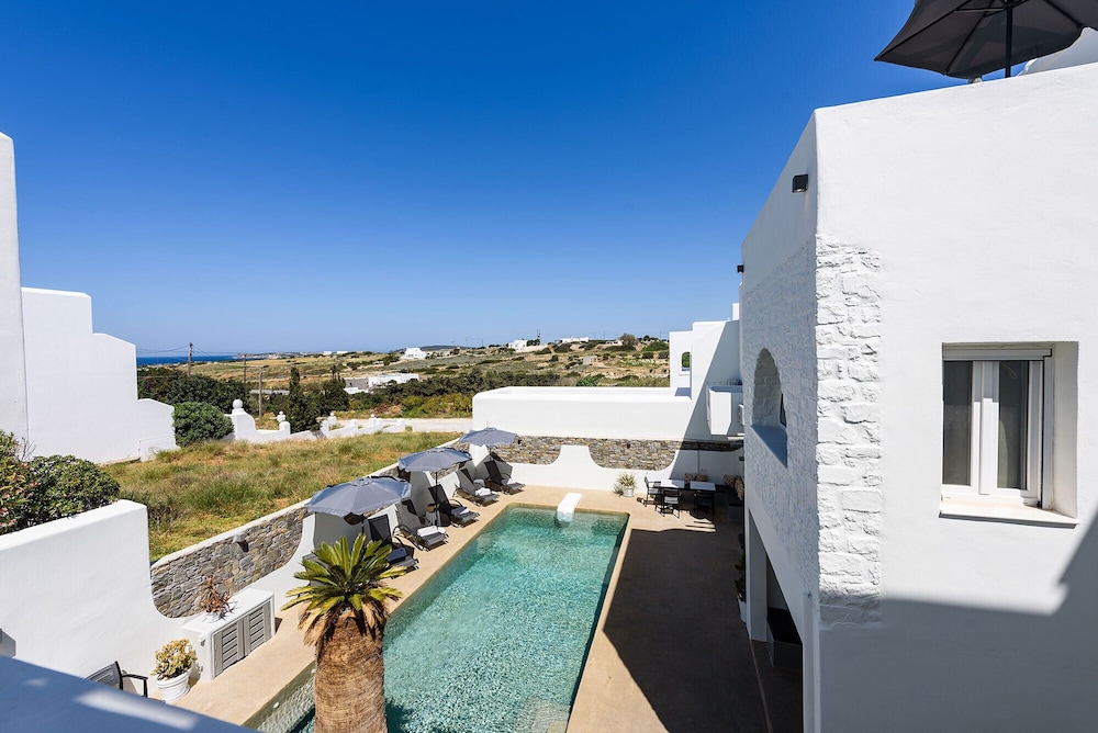 Vammos Luxury Apartments