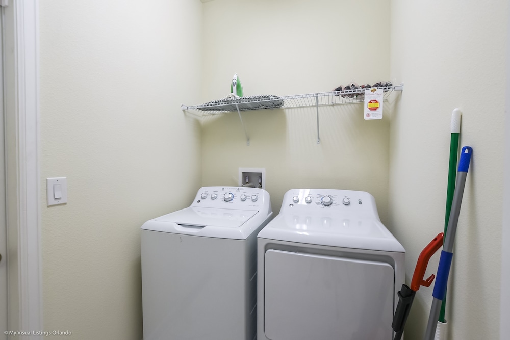 6 Bedroom 6 Bathroom Villa - Image 5