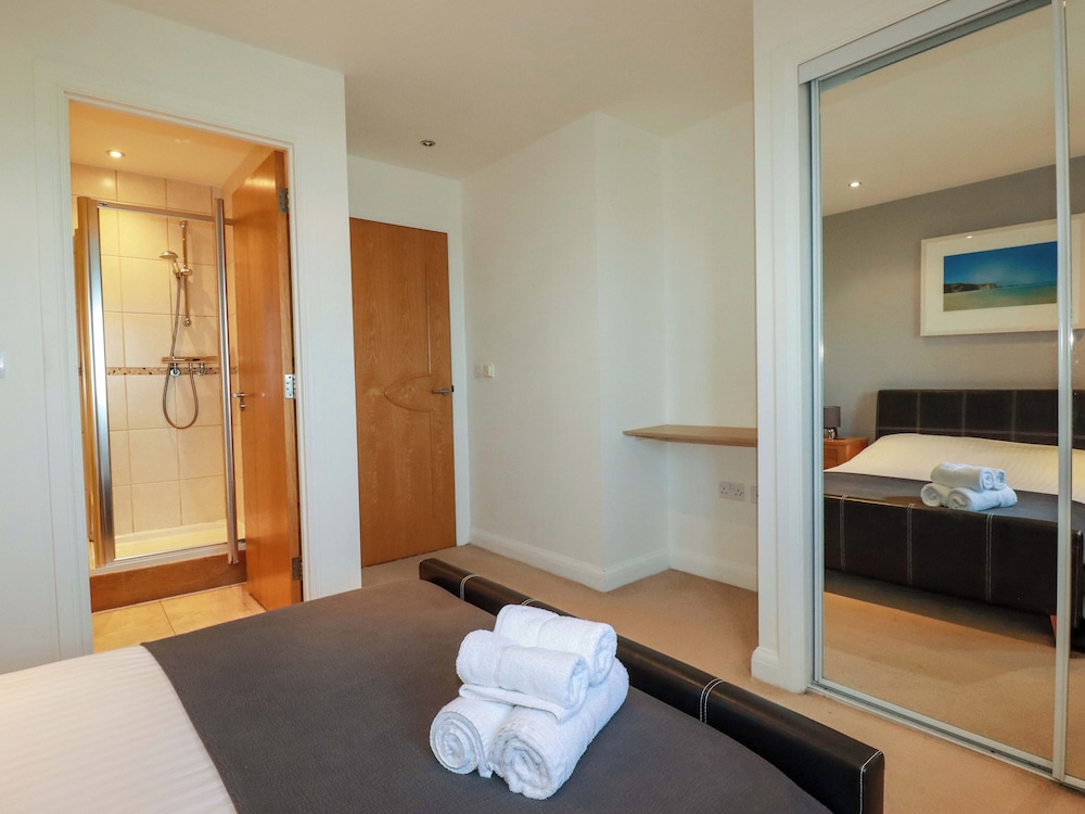 Apartment 3