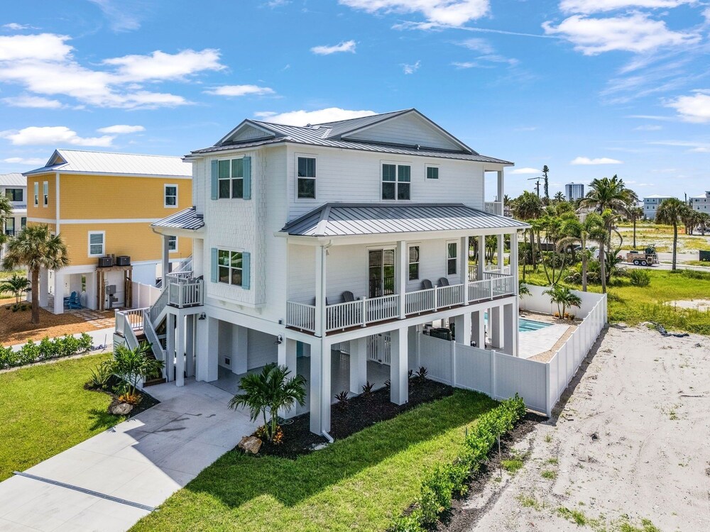 110 Sea Le Vie: 5br/4.5ba Brand New Build W/ Pool! 5 Bedroom Home