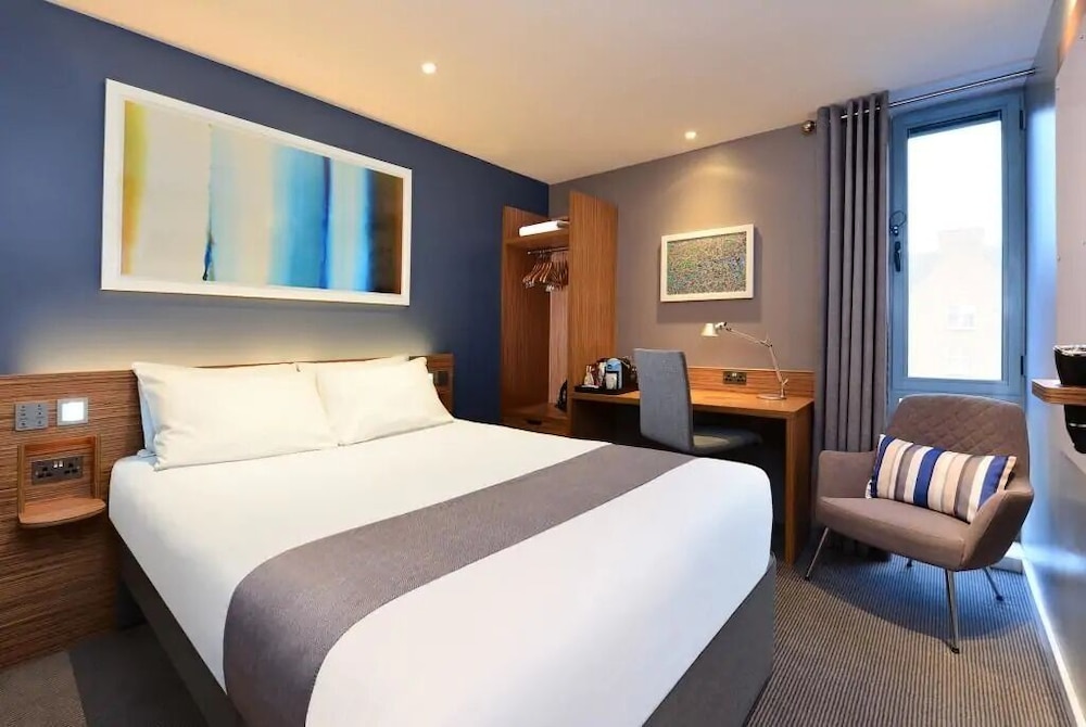 Travelodge London Docklands Central 7