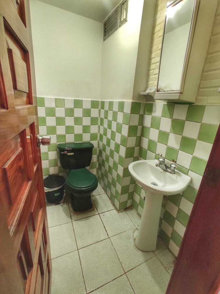 Hostal Altamira Suites