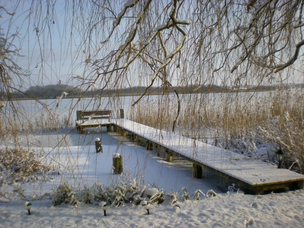 Holiday House House by the Lake