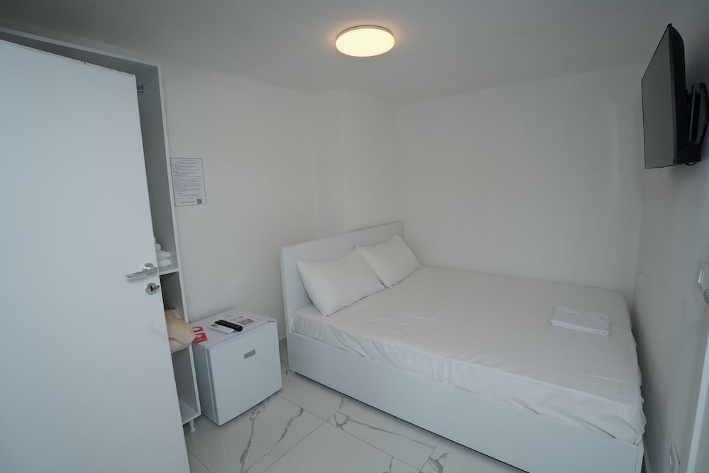 Enles Hotel