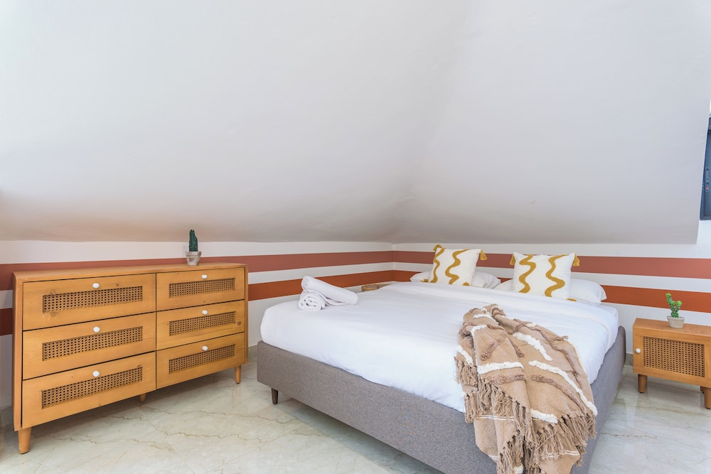 Glow Studios & Apartments in Batroun