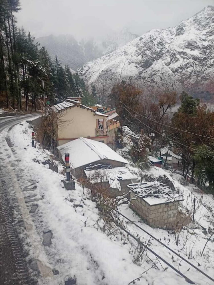 Nanda Devi Home Stay