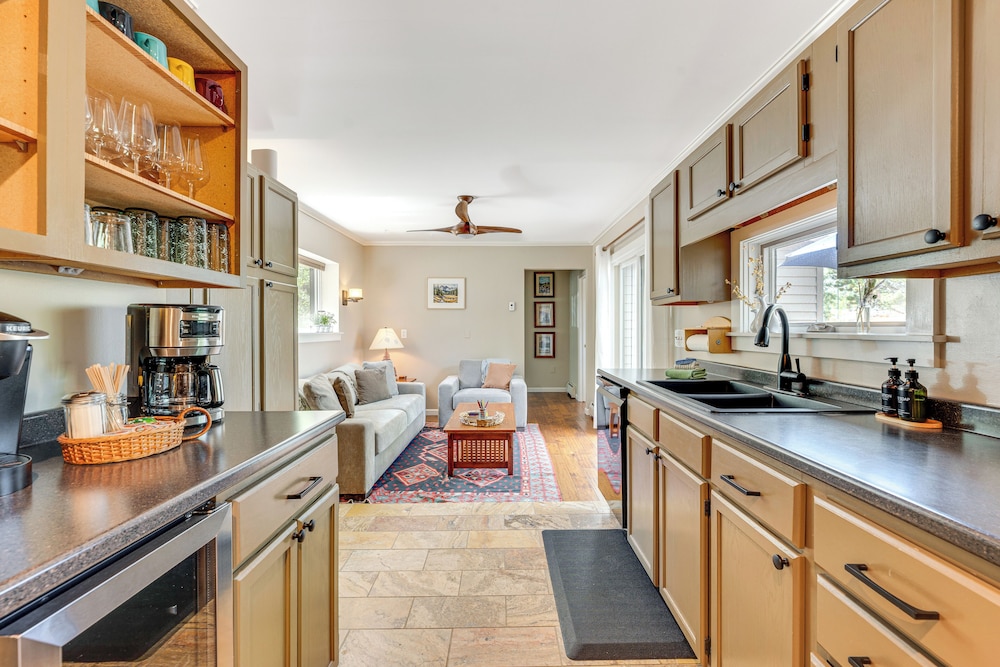 Private Hot Tub - Riverfront Cabin In Estes Park!