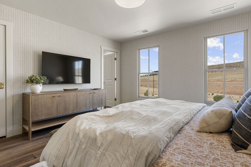Chateau Bleu 4 Bedroom Townhouse