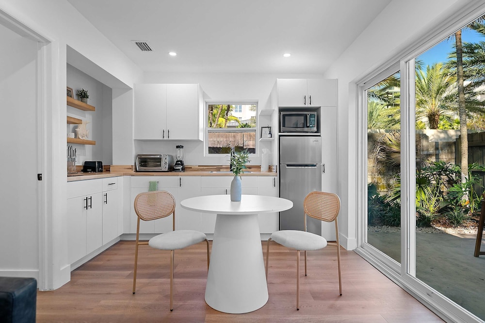921 Apartment 3 in Fort Lauderdale