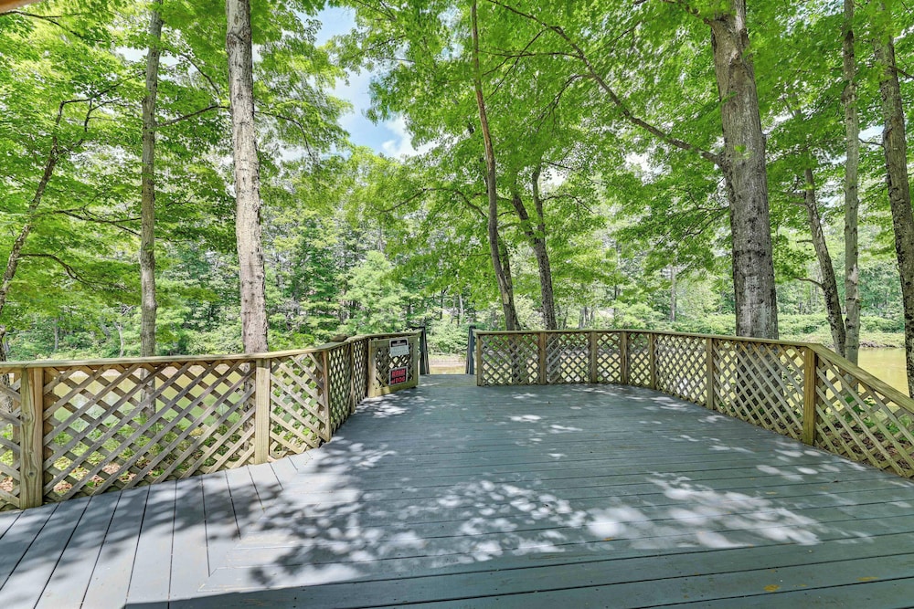 Fish, Swim, Kayak: Home w/ Catskill Creek Views!