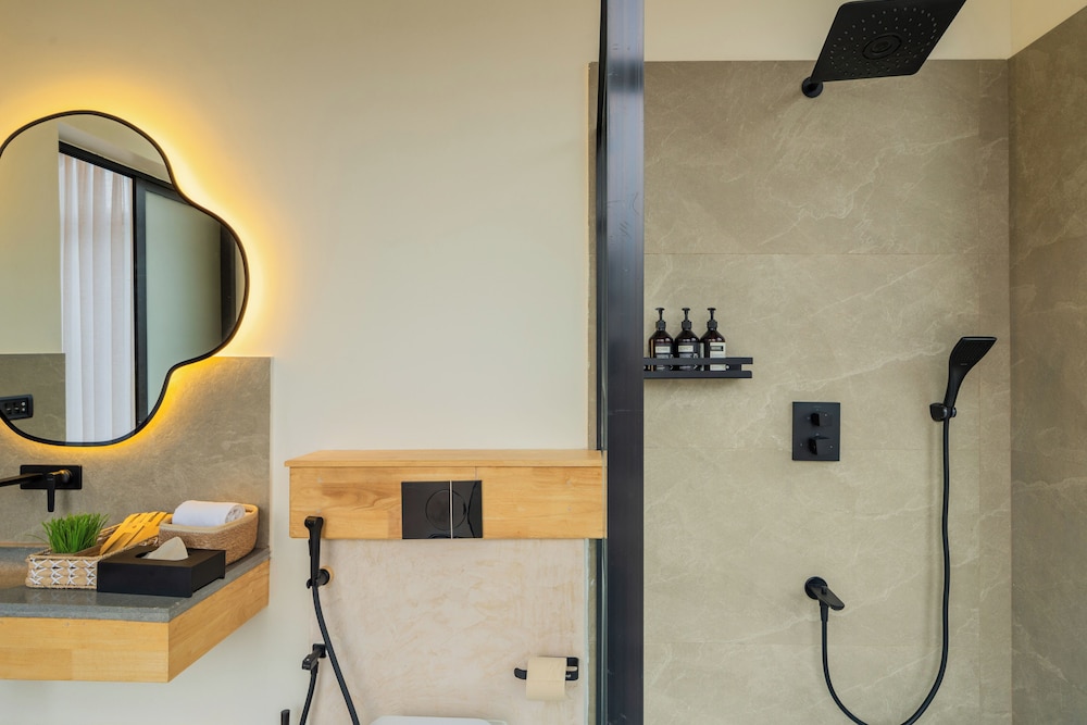 ELIVAAS Ekam | Luxe 4 BHK Villa With Pvt Pool & Patio