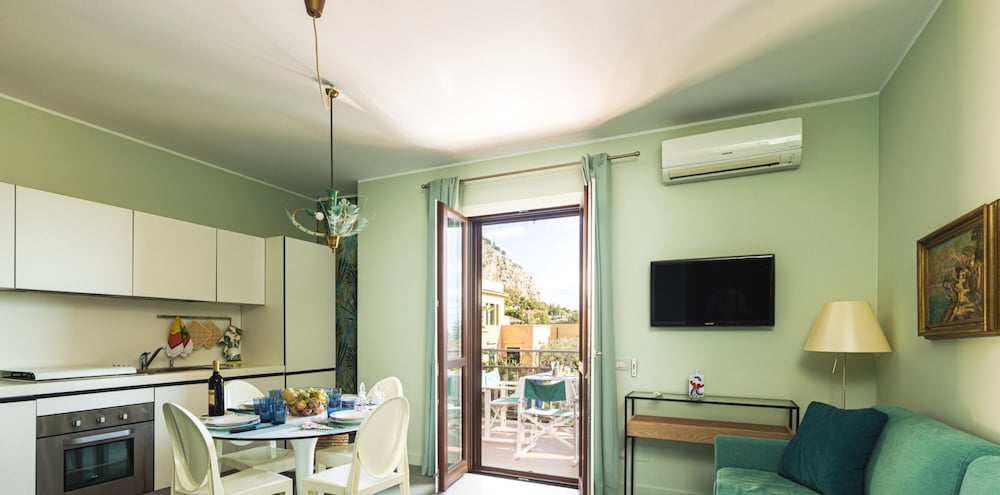 Olga s Apartment in Mondello by Wonderful Italy