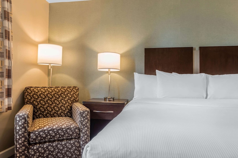 Clarion Inn - Property Image 21