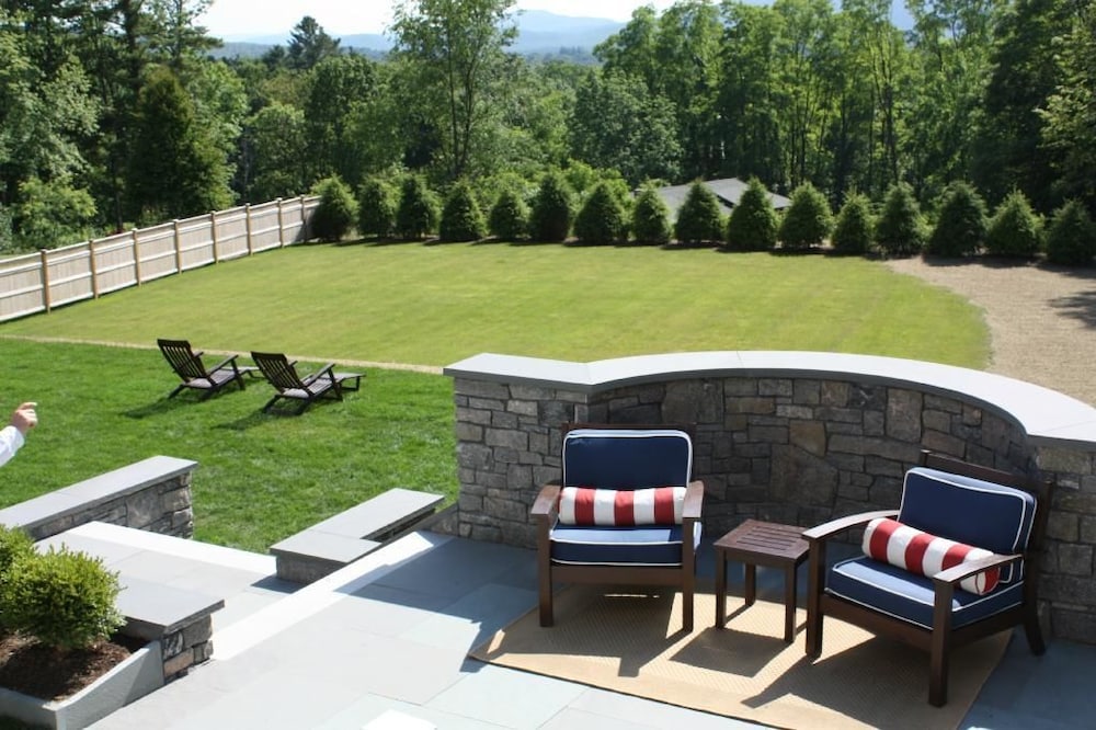 Lenox Vacations - Kemble Inn - Property Image 26