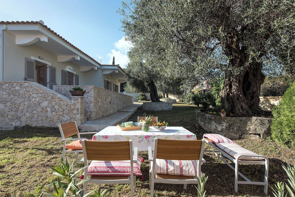 Verde Olive Three-Bedroom Holiday Home by Konnect