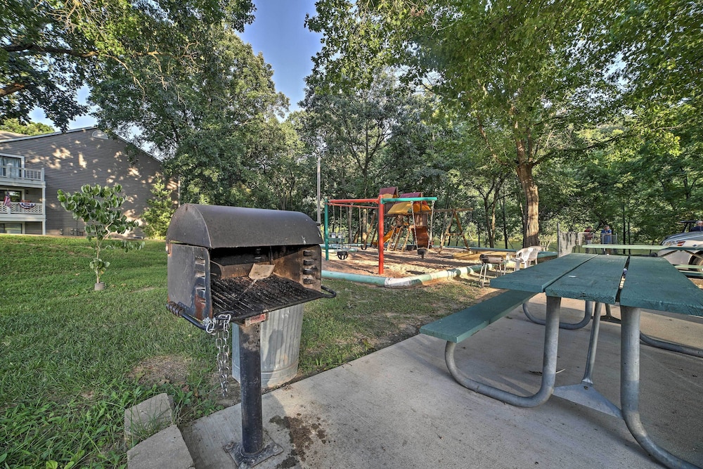 Branson Vacation Rental in Waterfront Resort view 4