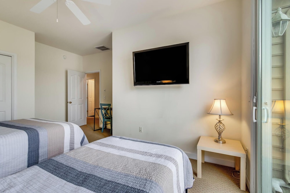 Smithfield Court 2 #102